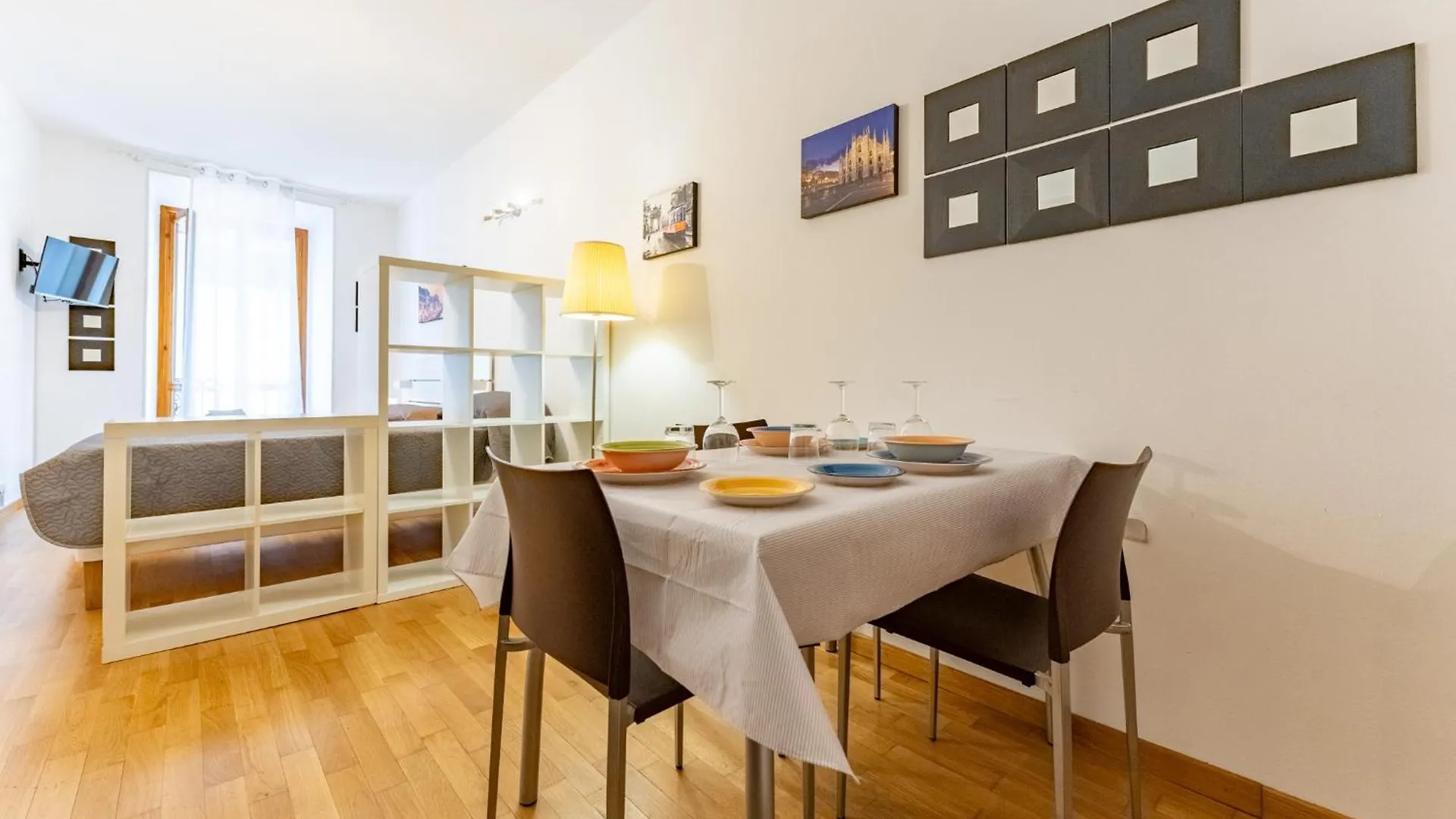 Apartment Ap6 Appartamento In Zona Duomo Milan