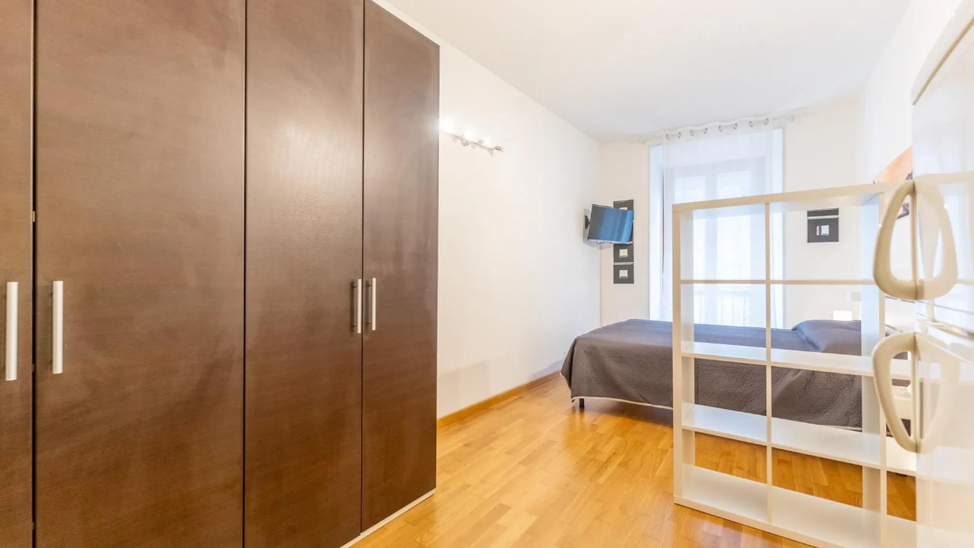 Apartment Ap6 Appartamento In Zona Duomo Milan